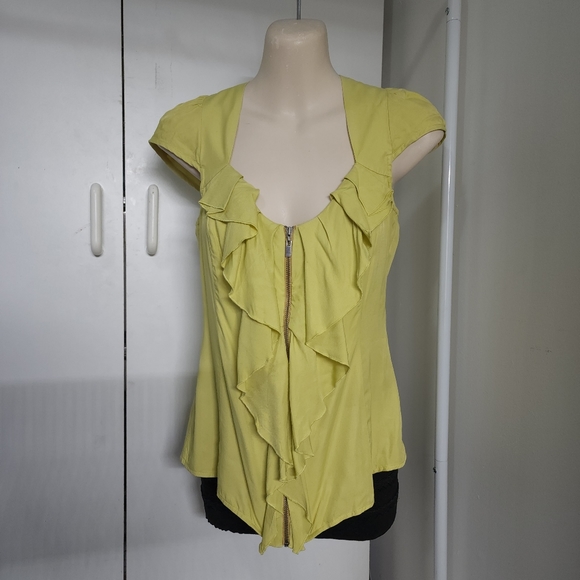 Aus 8 Cue Yellow Layered Frill Zip Front Short Sleeved Blouse - Picture 14 of 16